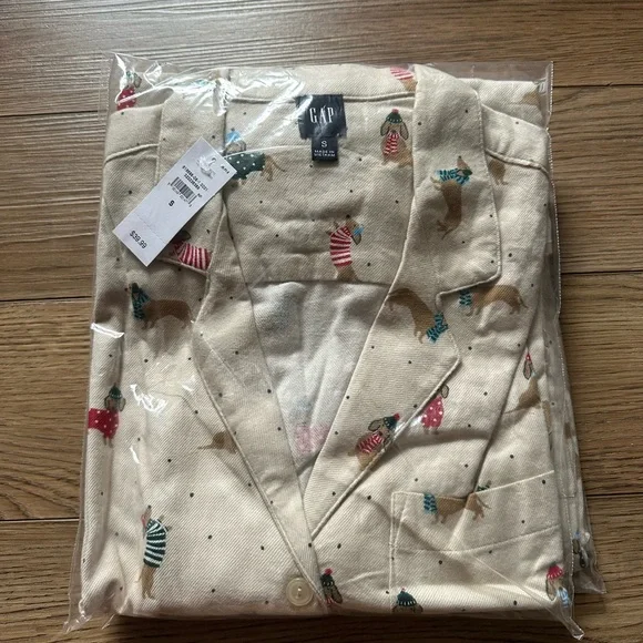 VIRAL NWT Gap Dachshund PJ Women’s Relaxed Flannel Sleep Shirt Christmas Pajamas - Picture 4 of 6